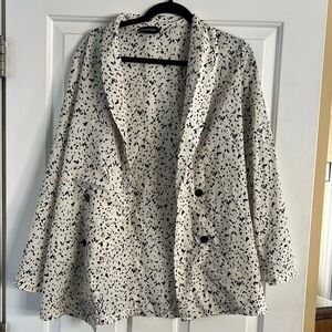 Women's Black and White Patterned Jacket